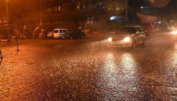 Chilly Blast Hits Karachi After Rainstorm