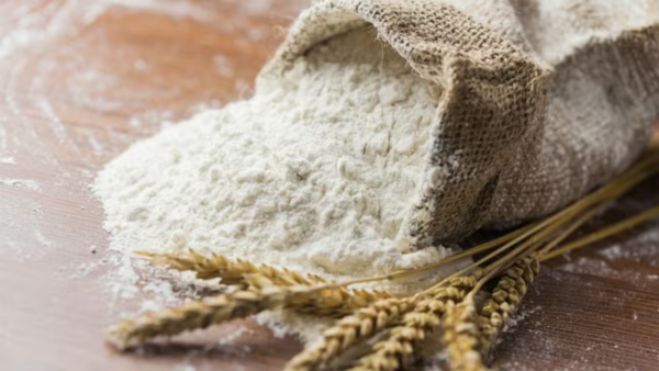 Flour Prices Reduced by Rs. 8 Per Kg After Talks Between Karachi Administration and Mill Owners