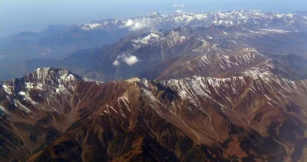 Pakistani Expedition Reopens Historic Hindu Kush Pass After 27 Years, Marks First Female Summit